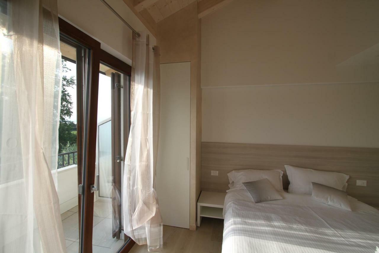 Appartamento La Casa Bianca Loc.Turistica Peschiera del Garda Esterno foto